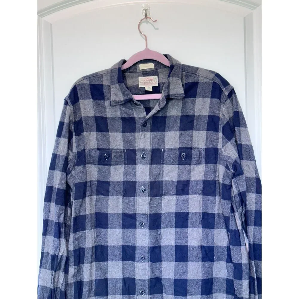 J.Crew Blue and Gray Flannel Button Down Shirt Mens Size Medium